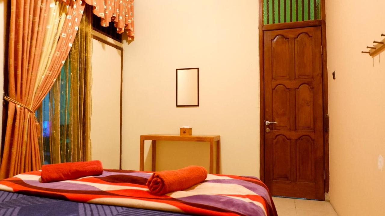 Hostel Sleepy Raccoon Prawirotaman